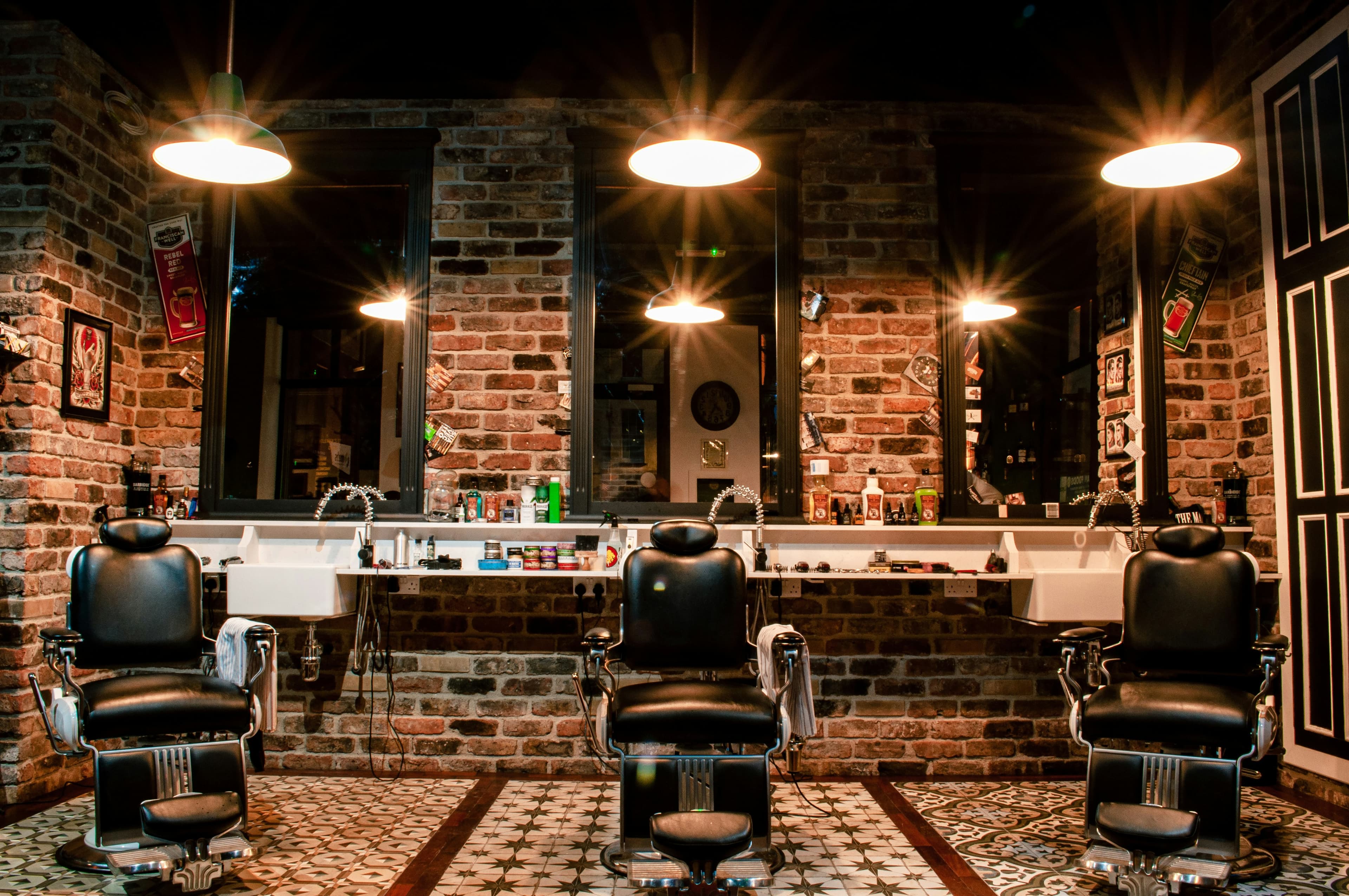 Barbearia premium com agendamento BarberPro